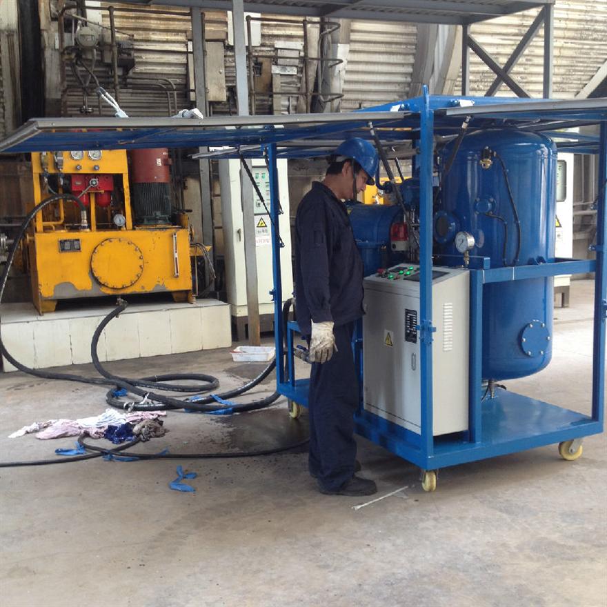 IMG_0392.JPG 濾油機現(xiàn)場交付